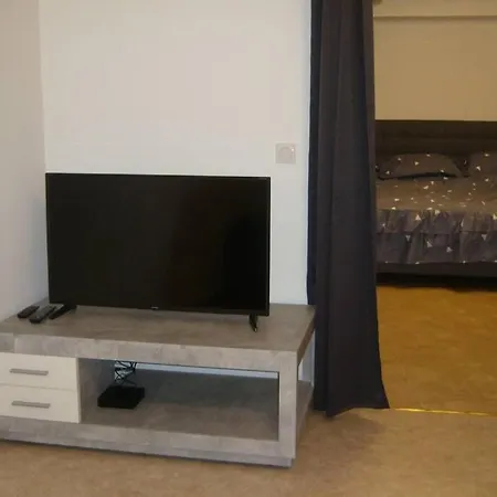 Dans Maison A Proche Walibi Apartment